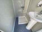 Blocco sanitario (2 docce + lavabo) - immagine 2
